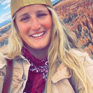 Meet your Posher, Carolyn